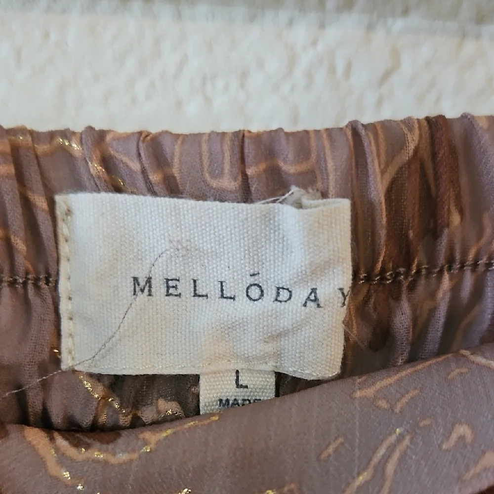 MELLODAY High-Low Layered Skirt in Brown - Picture 2 of 3